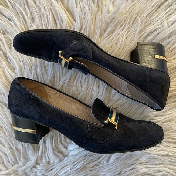 Gucci Vintage Blue Suede Chain-Link Accent Block Heel Square Toe Pumps Size 8.5 - Picture 1 of 12